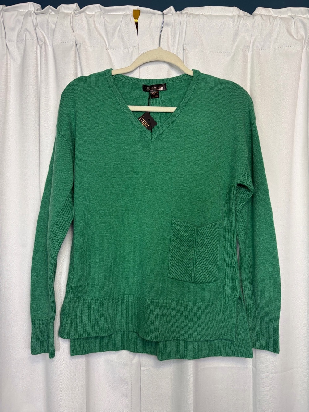 NWT Renuar V-NECK KNIT SWEATER w/ patch pocket in Artichoke Green XS Retail $105 - Picture 3 of 10